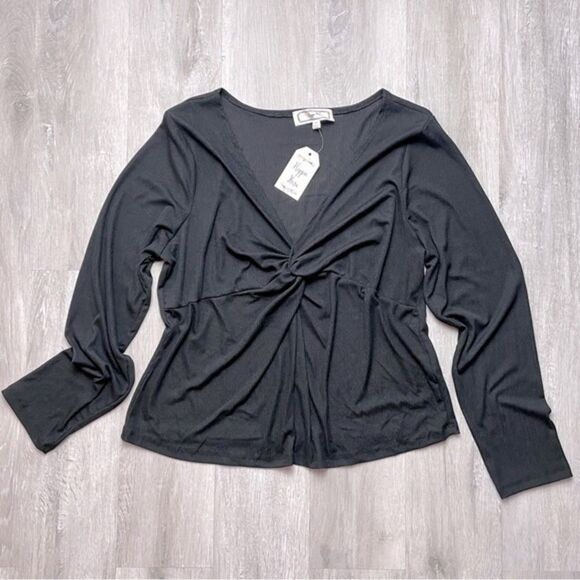 Black Front Twist Long Sleeve Top 2X - Picture 1 of 4